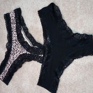 🌻3/$15 2 Victoria's Secret Cheeky panties
